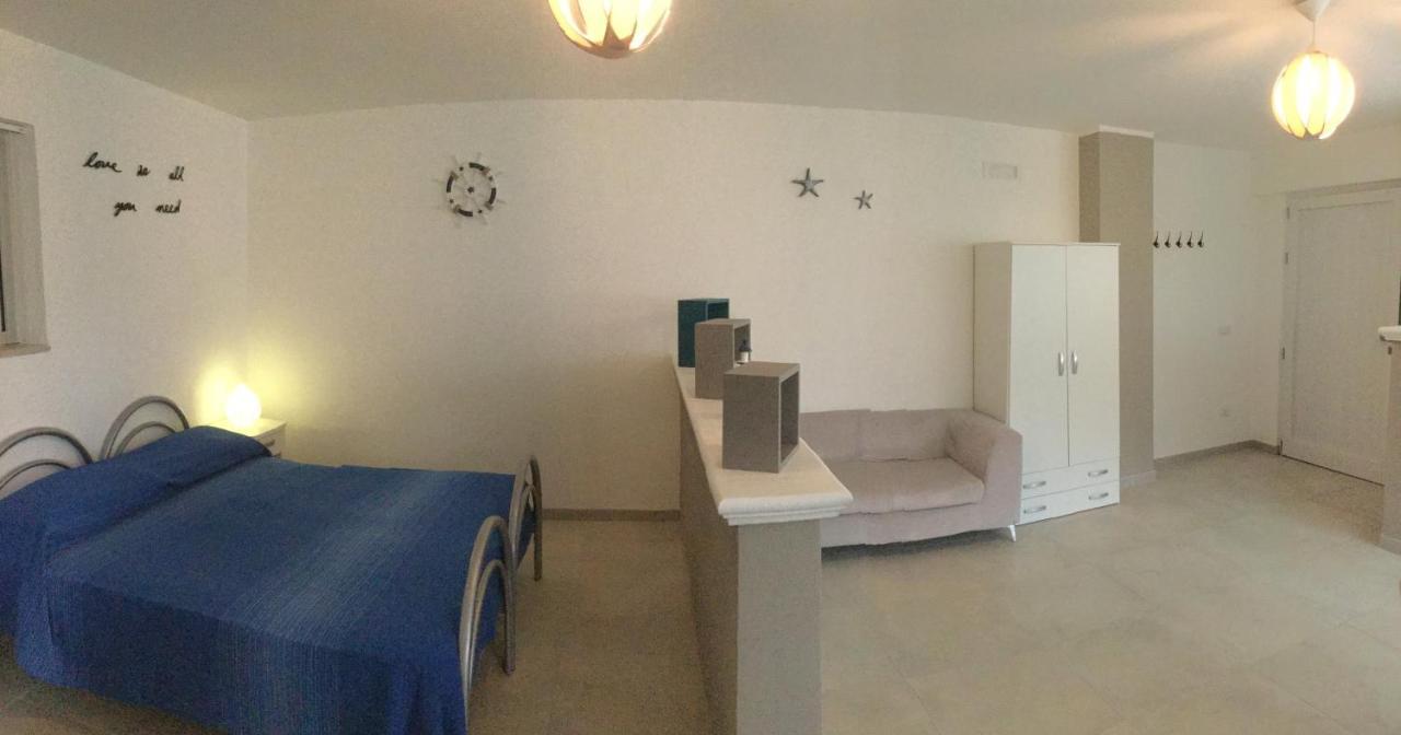 Residence I Faraglioni Mattinata Eksteriør billede