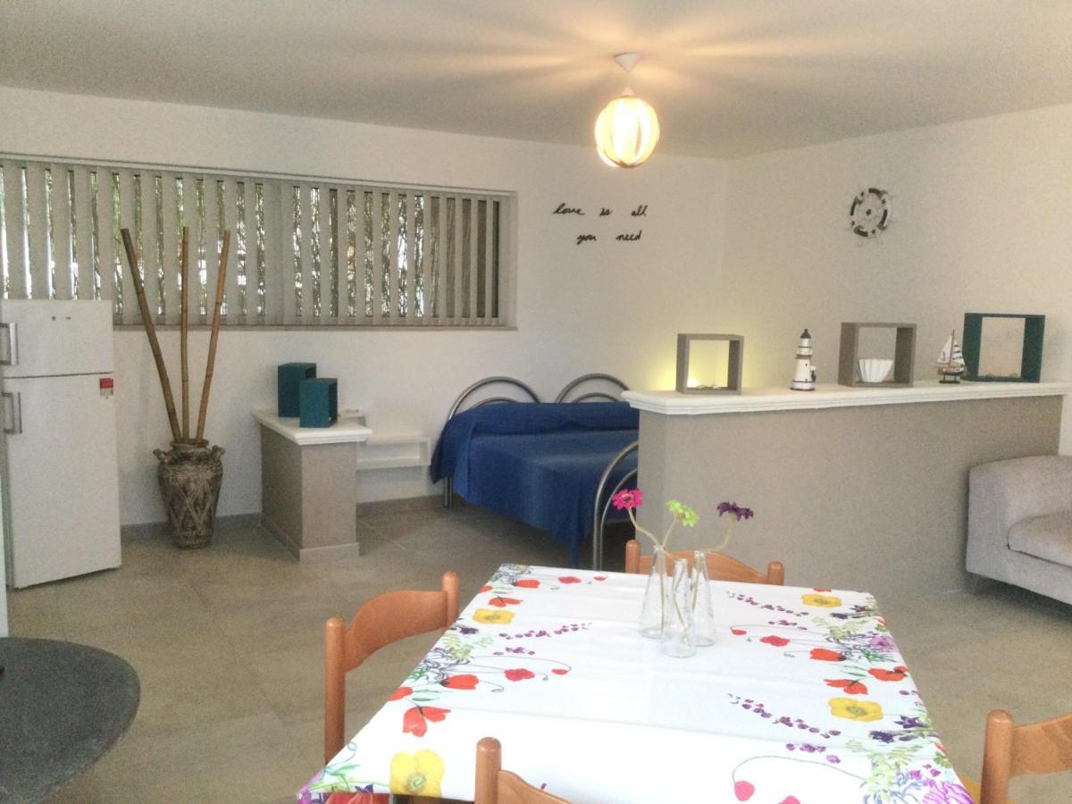 Residence I Faraglioni Mattinata Eksteriør billede